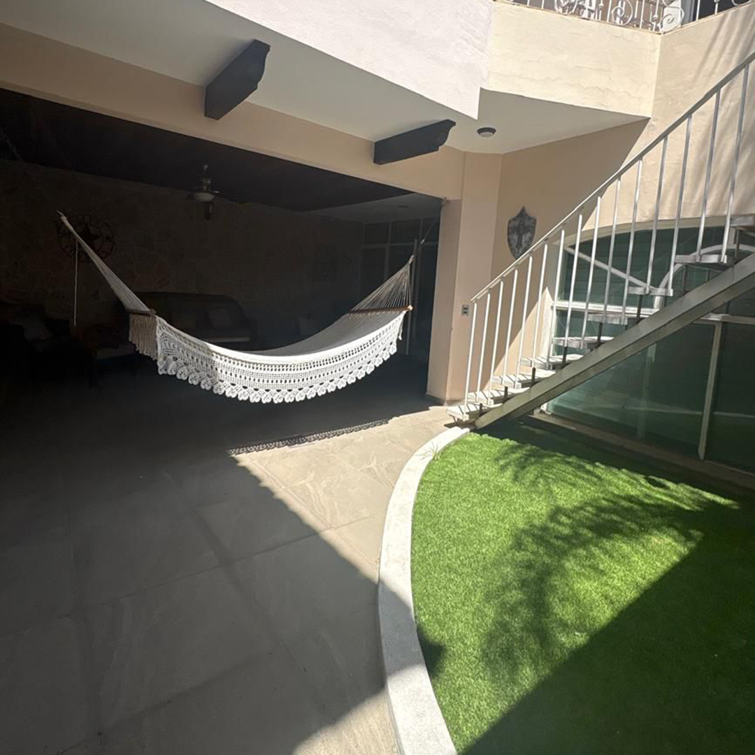 Residencia en Residencial El Bosque, Bugambilias